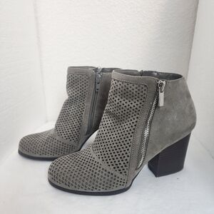 Bar III Penny Ankle Gray  Perforated  Block Heel Zip-Up  Women's Boot Size 8